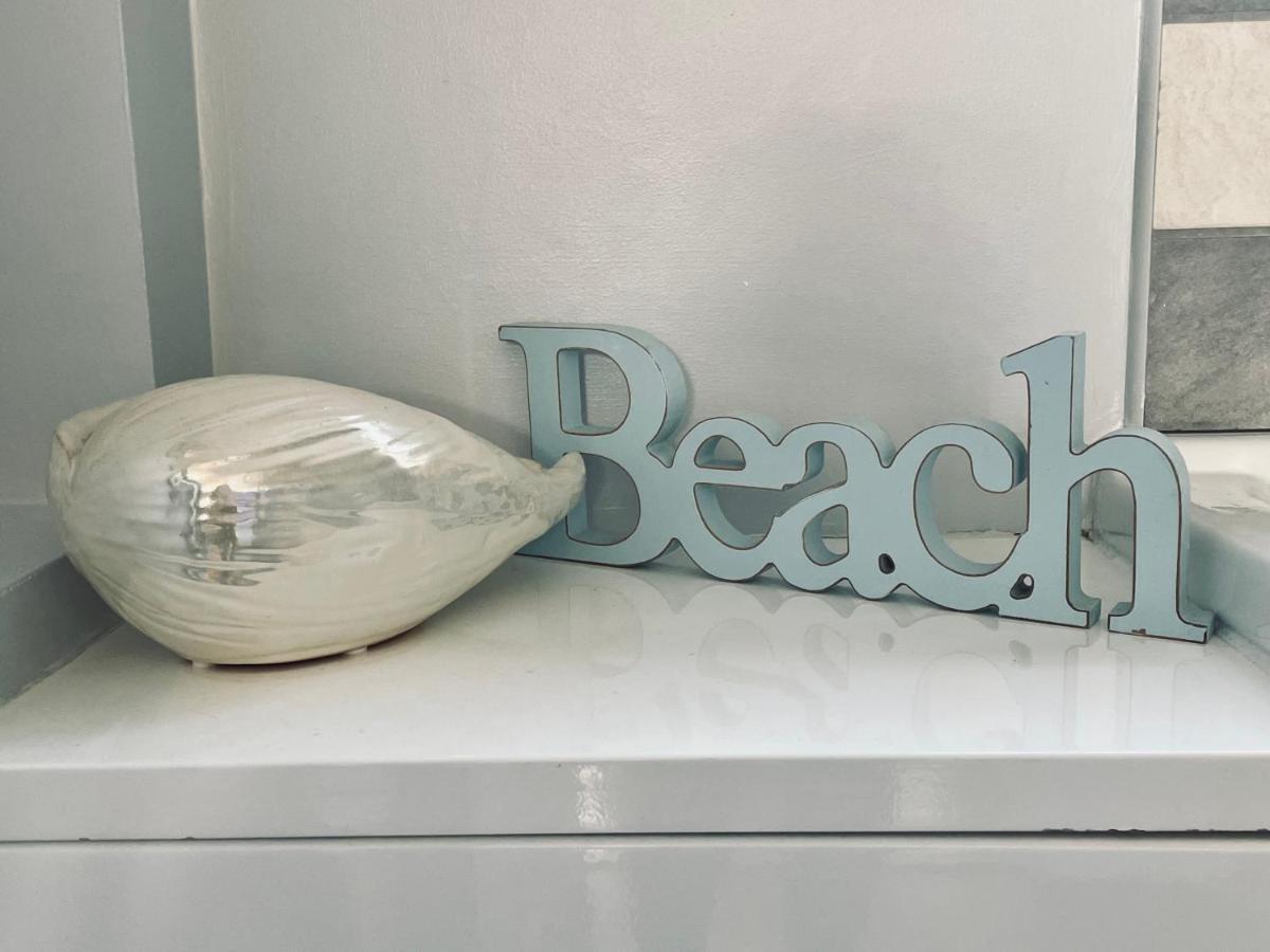 The Beach House, Suffolk Coast Лоустофт Екстериор снимка