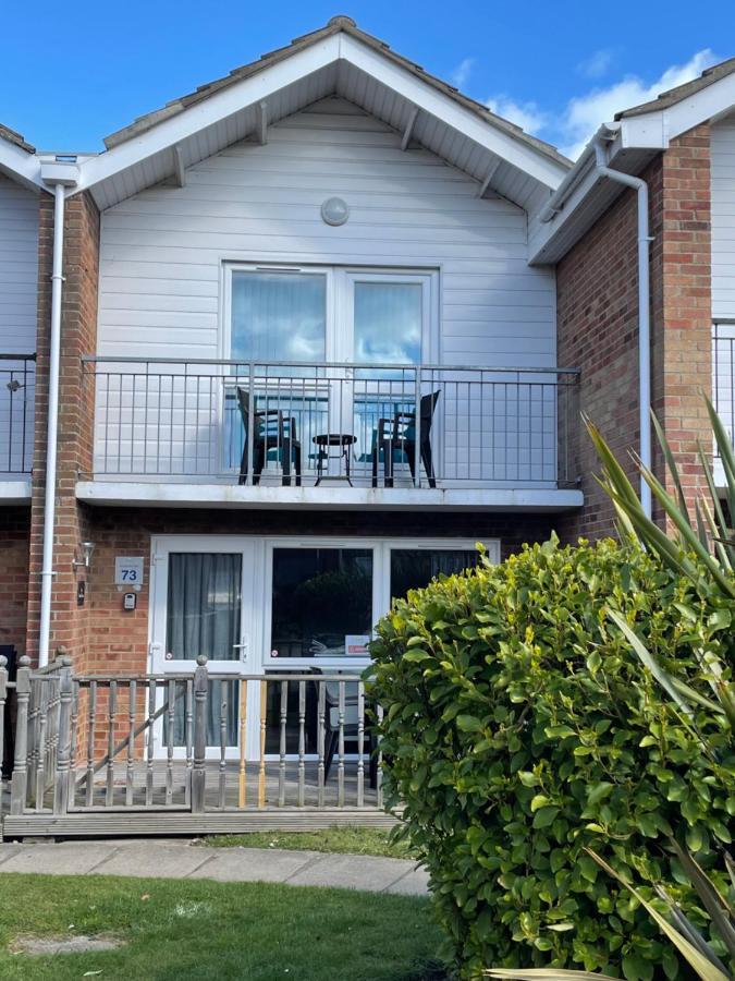 The Beach House, Suffolk Coast Лоустофт Екстериор снимка