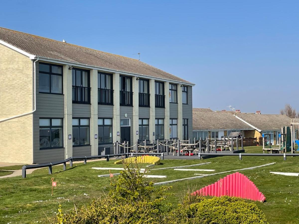 The Beach House, Suffolk Coast Лоустофт Екстериор снимка