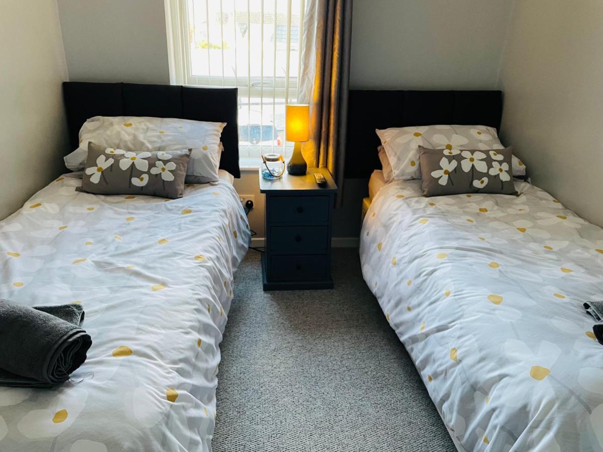 The Beach House, Suffolk Coast Лоустофт Екстериор снимка